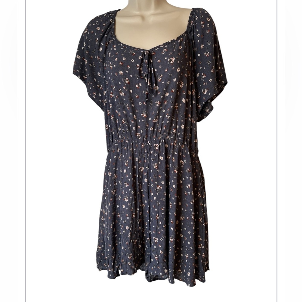Chris &‎ Carol Women's XL Gray Floral Rayon Sweatheart Neck Romper NWT
